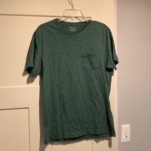 Banana Republic Men’s Green T-Shirt